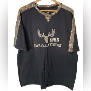 #GG29- Realtree men’s camo T shirt Buckhorn River XXL